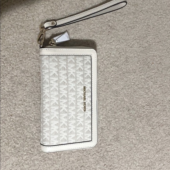 Michael Kors Wallet - Picture 1 of 3